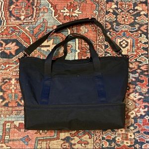 Lo & Sons Small Catalina